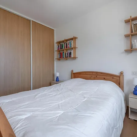 Pour 15 A 700m De La Ferienhaus
